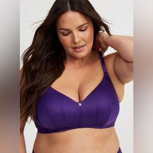 NWT Torrid Dream Wire-Free Fishnet Lace Bra 46D